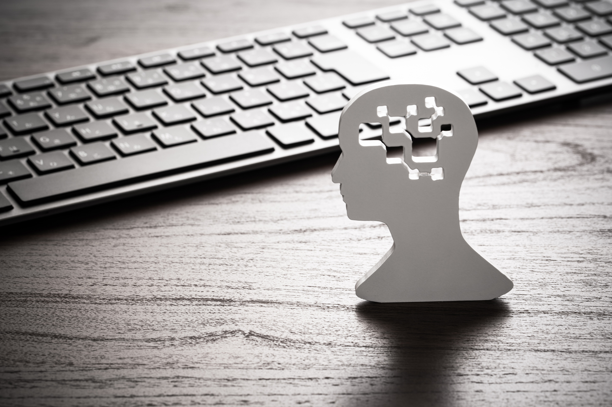 【2026年版】おすすめのAIチャットボット13選！種類や導入のメリット、注意点も解説