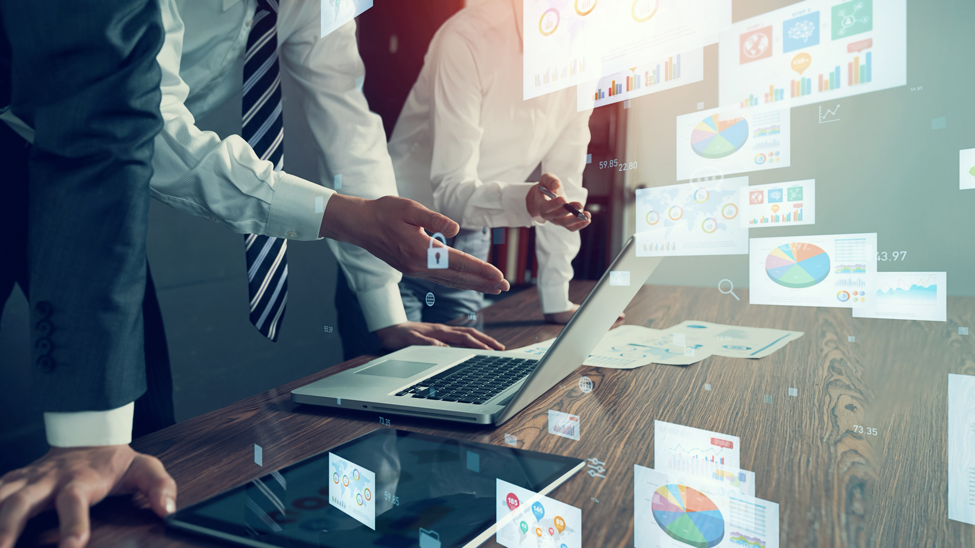 RPAツールとチャットボットは何が違う？　それぞれの得意分野や連携による相乗効果を紹介